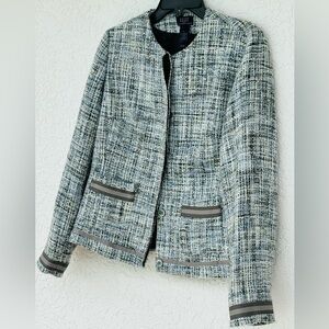 Chanel Vibes!!! Classic tweed blazer